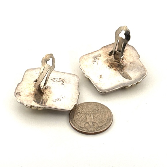 Vintage 925 Sterling Silver very large Puffy Square 2 tone clip on Earrings - Picture 3 of 10